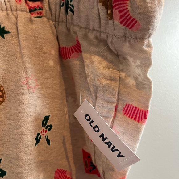 Old Navy Jogger Pajamas - Picture 9 of 9